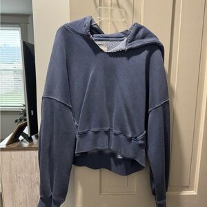 Abercrombie & Fitch Sunday Essentials Hoodie Cropped